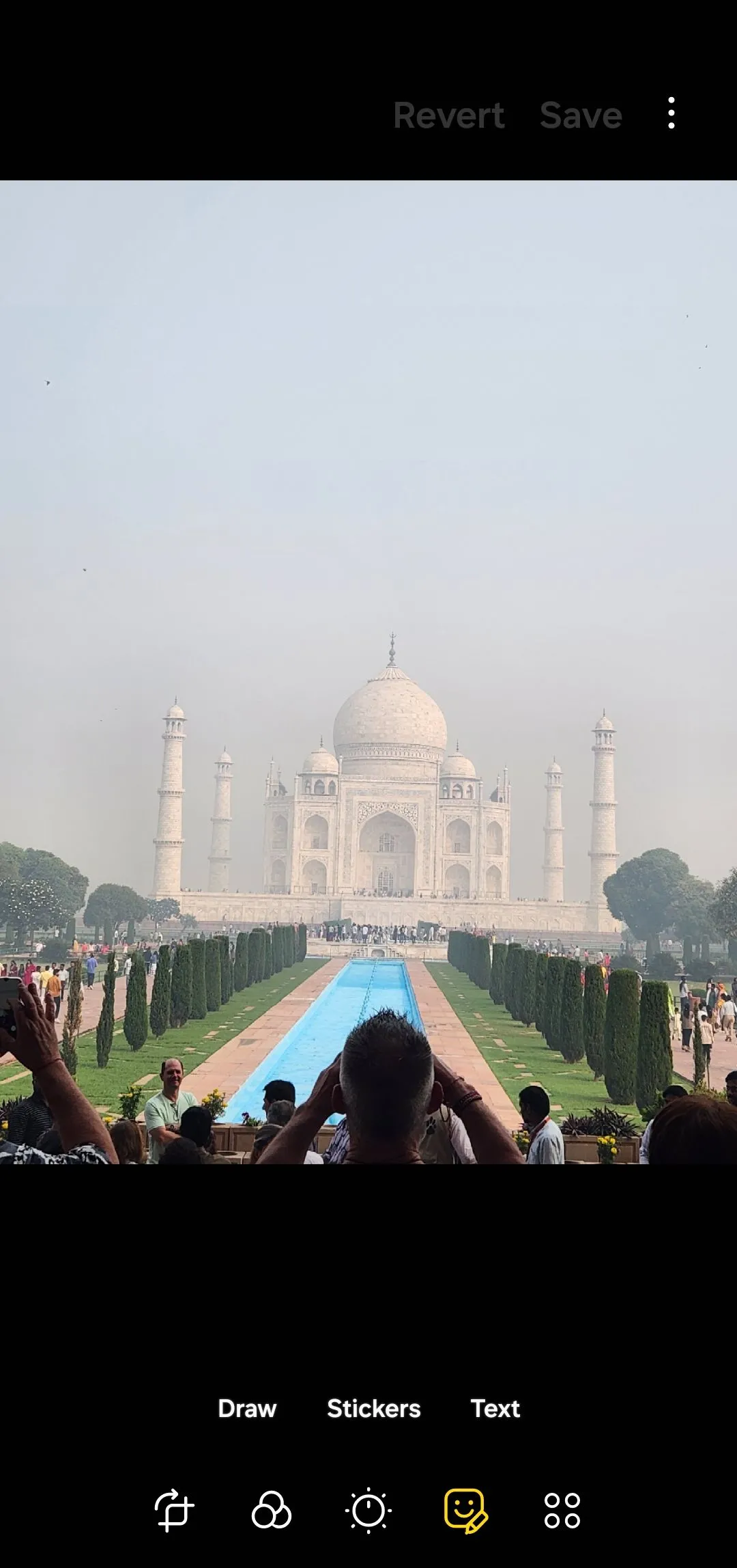Ảnh Taj Mahal trong ứng dụng chỉnh sửa ảnh
