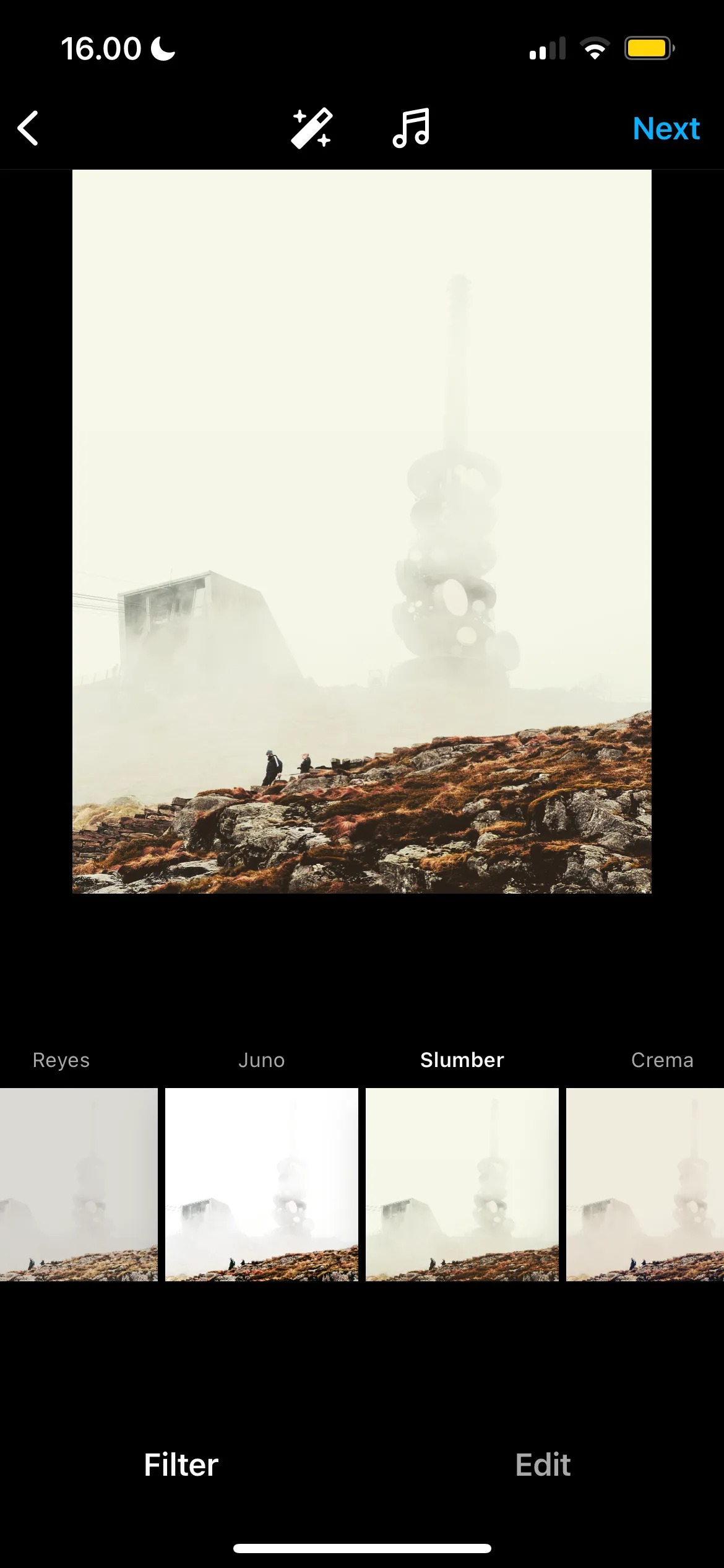 Bài đăng Instagram với bộ lọc &quot;Slumber&quot; được áp dụng, minh họa cách dùng filter trên mạng xã hội.
