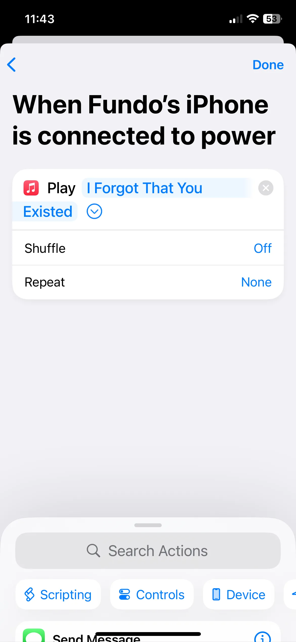 Bài hát đã chọn trong hành động Phát Nhạc của ứng dụng Phím tắt trên iPhone.