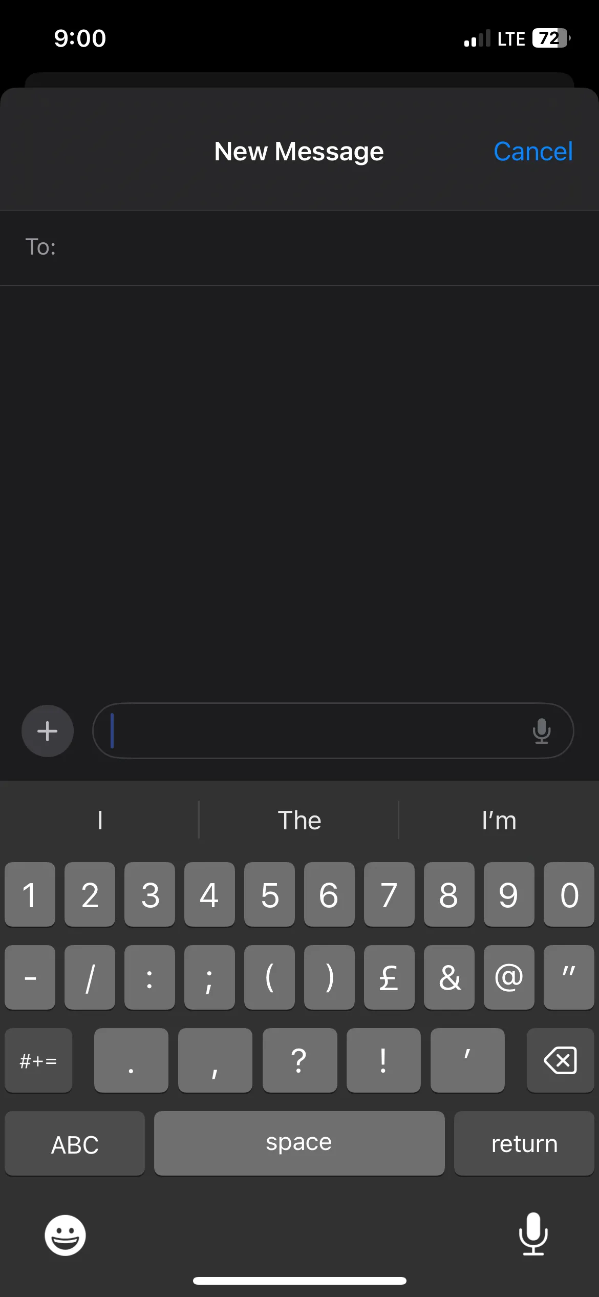 Bàn phím iPhone hiển thị các ký tự đặc biệt để chèn dấu chấm câu nhanh chóng.