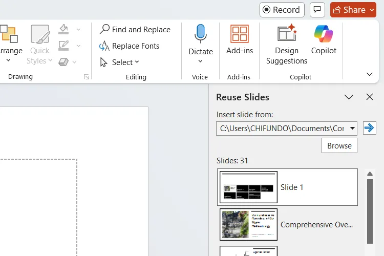 Bảng điều khiển Reuse Slides trong PowerPoint, nơi người dùng có thể duyệt và chèn các slide từ bài thuyết trình khác vào bài hiện tại để tái sử dụng nội dung.