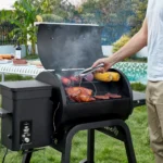 Bếp nướng thông minh Brisk It Zelos-450 đang hoạt động, công nghệ AI hỗ trợ nướng BBQ