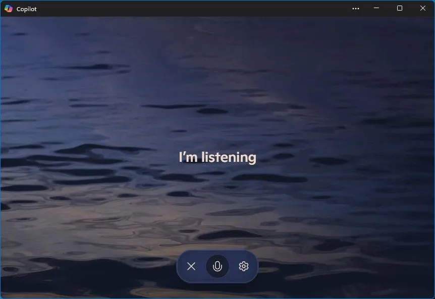 Biểu tượng sóng âm và giao diện trực quan khi sử dụng chế độ giọng nói của Copilot trên Windows.