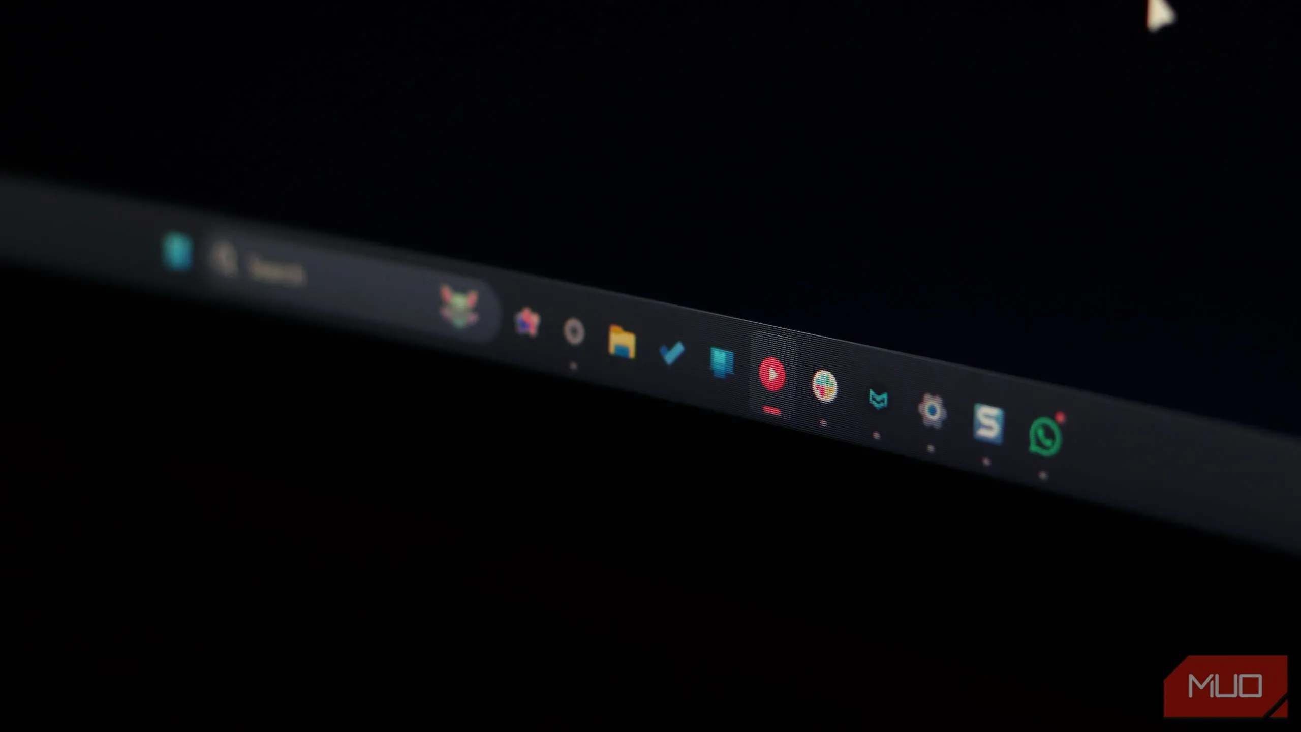 Biểu tượng ứng dụng trên thanh tác vụ Windows 11 bị thu nhỏ bất thường, có thể bị mờ