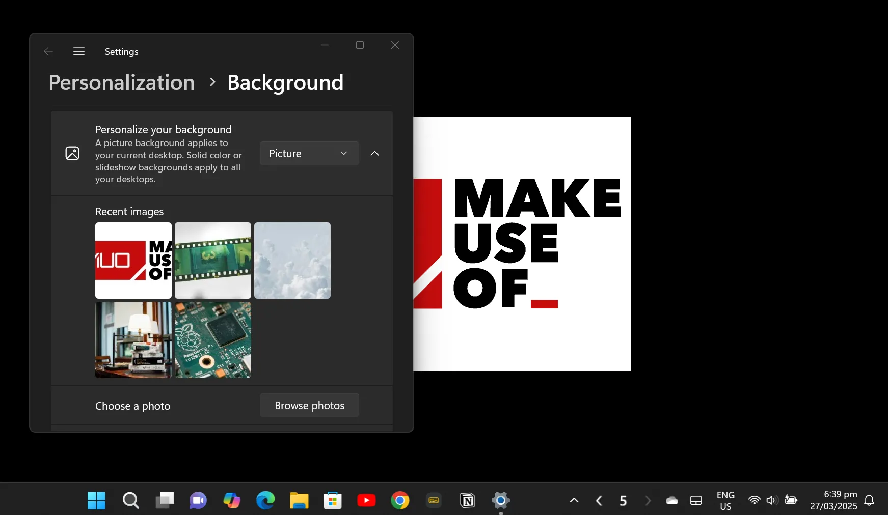 Các bước tùy chỉnh màn hình ảo trên Windows, bao gồm đổi tên và thay đổi hình nền cho từng không gian làm việc