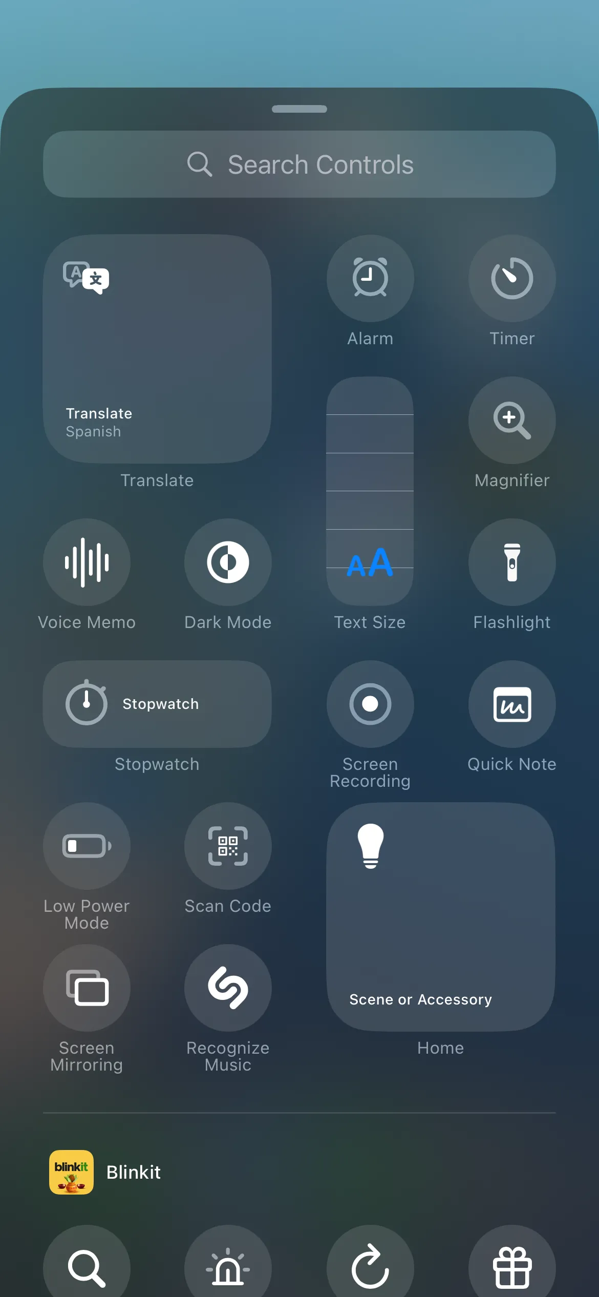 Các tùy chọn điều khiển có sẵn trong Trung tâm điều khiển của iPhone.