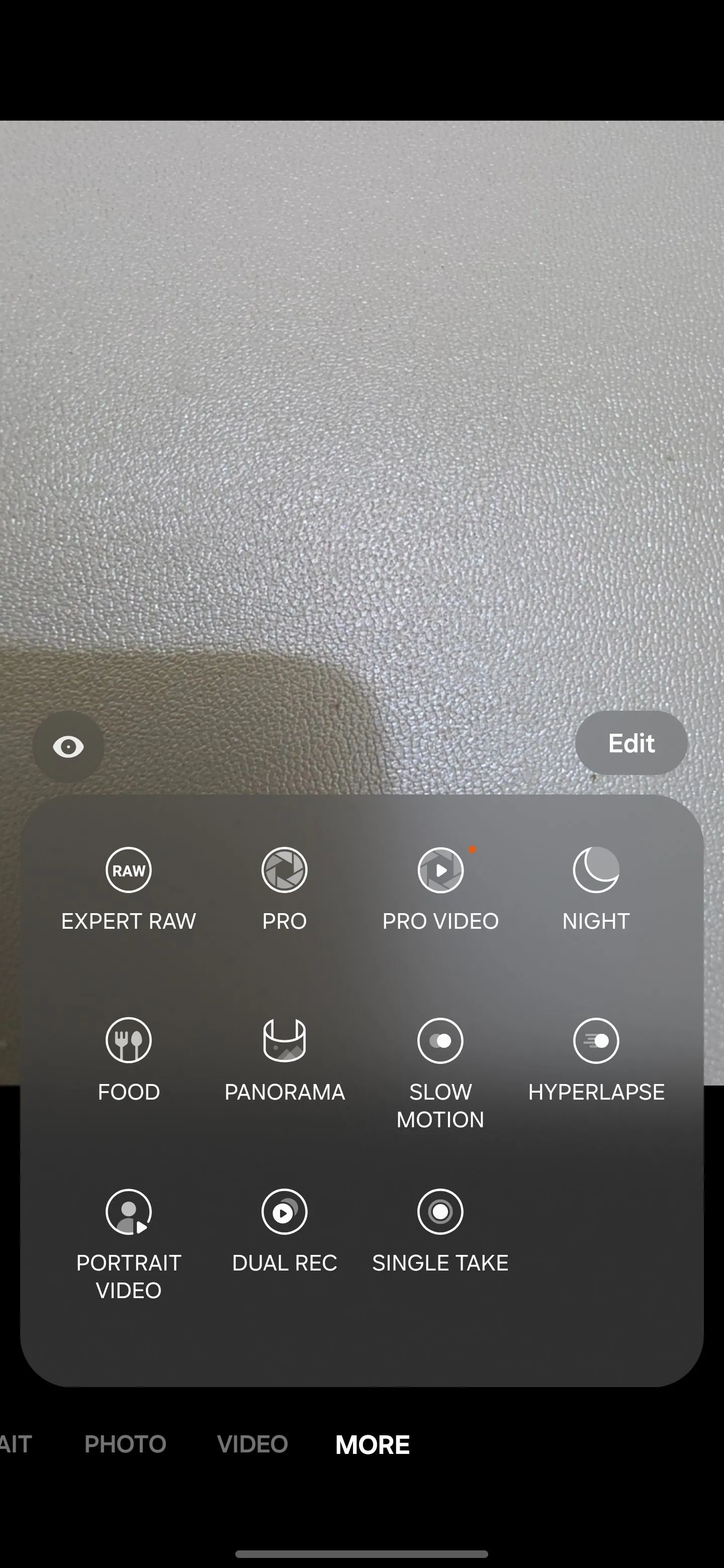 Các tùy chọn Expert RAW và Pro Mode trong menu camera của Samsung