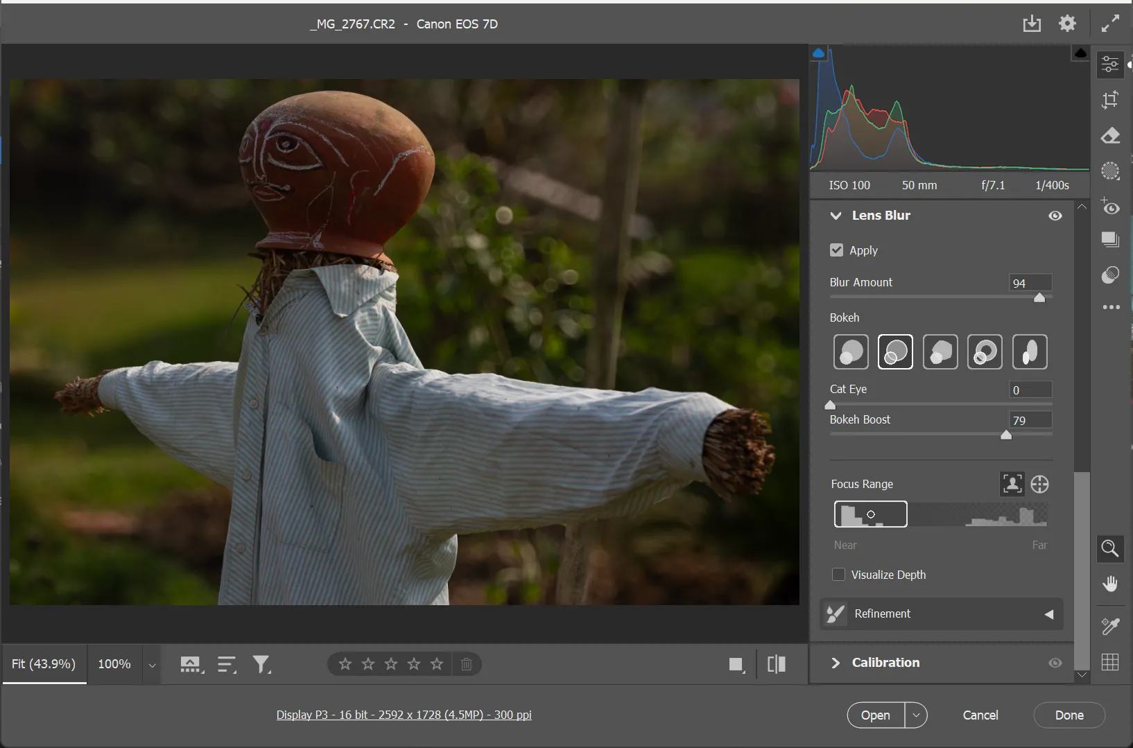 Cài đặt Lens Blur trong Photoshop Camera Raw với các tùy chỉnh độ mờ và bokeh