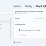 Cài đặt Night Light trong ứng dụng Cài đặt của Windows 11, hiển thị tùy chọn bật/tắt và cường độ bộ lọc ánh sáng xanh.