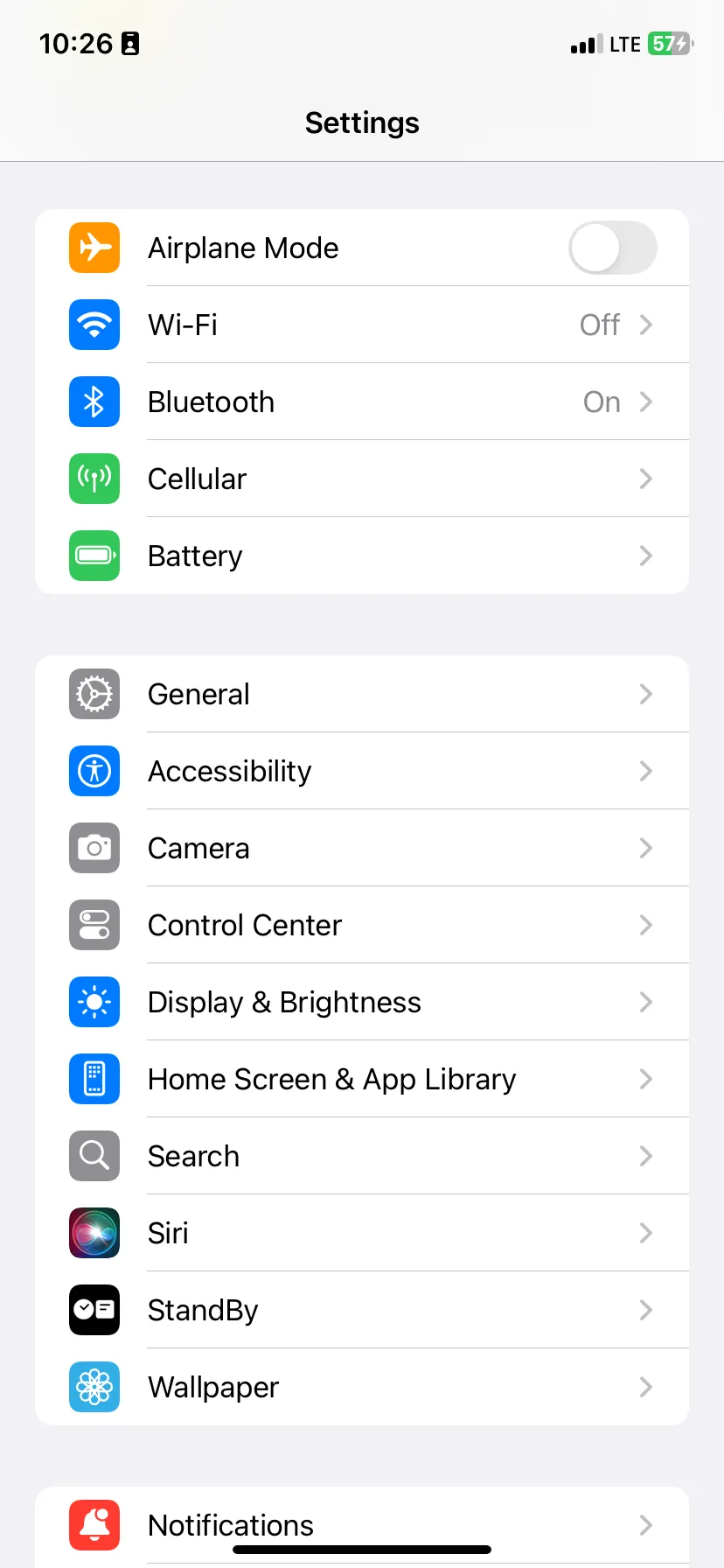 Cài đặt StandBy trên iPhone đã được bật