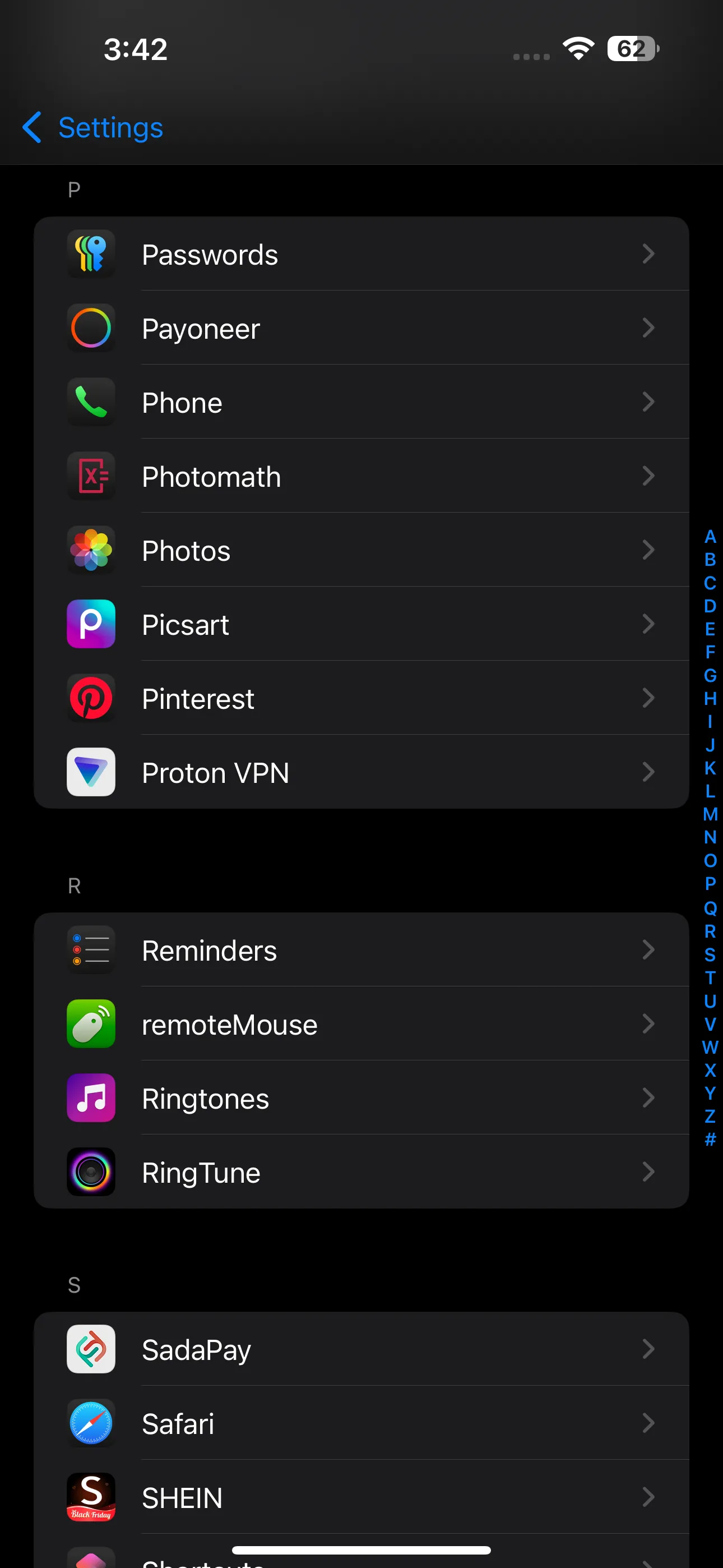 Cài đặt ứng dụng trên iPhone hiển thị tùy chọn Ảnh trong iCloud để tối ưu dung lượng