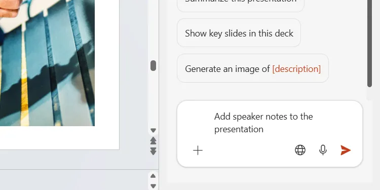 Cửa sổ Copilot trong PowerPoint hiển thị lệnh yêu cầu AI thêm ghi chú diễn giả cho bài thuyết trình.