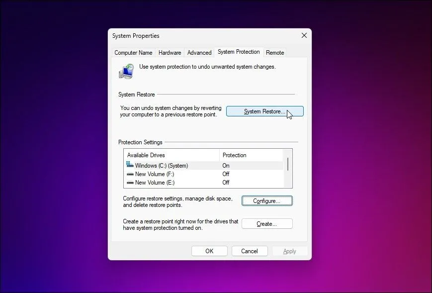 Cửa sổ System Properties và tab System Protection để cấu hình tính năng bảo vệ hệ thống trên Windows