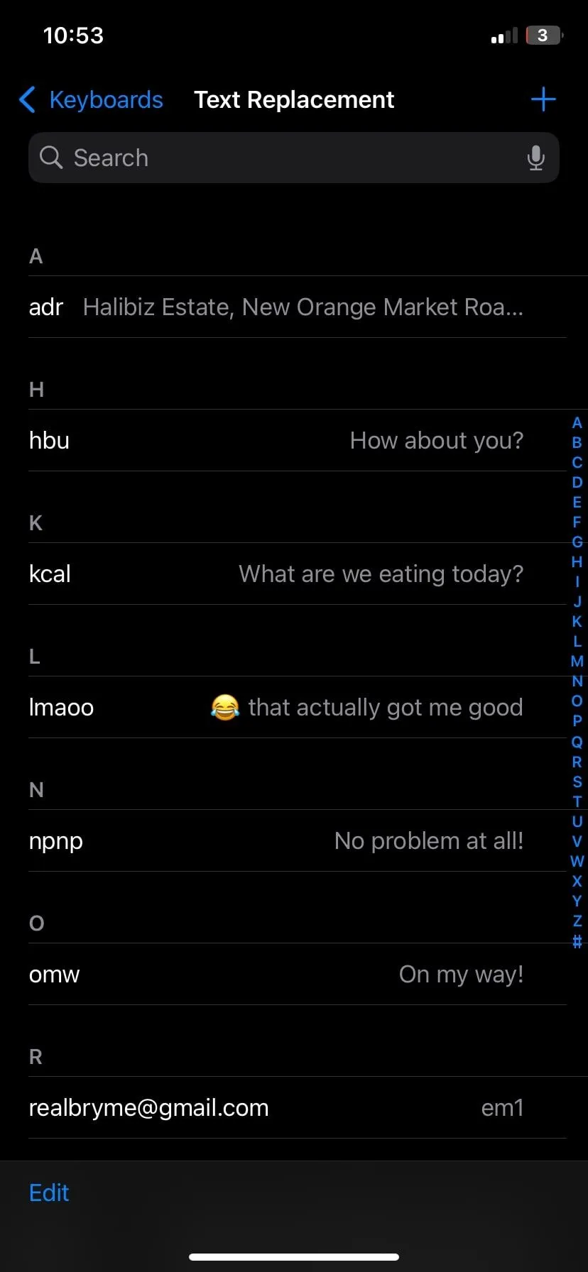 Danh sách các phím tắt văn bản đã được thiết lập trong cài đặt bàn phím iPhone