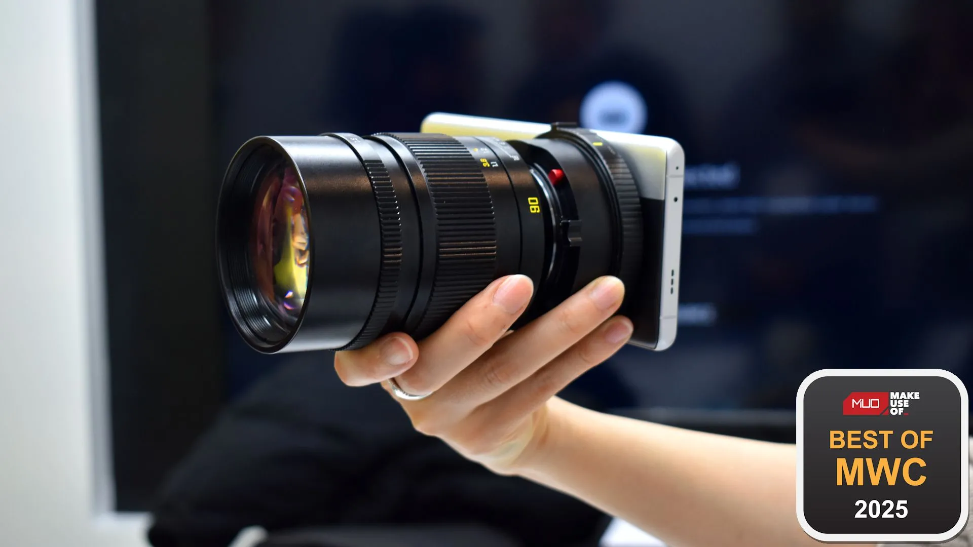 Điện thoại Realme Ultra concept với ống kính Leica M-Mount tại MWC 2025