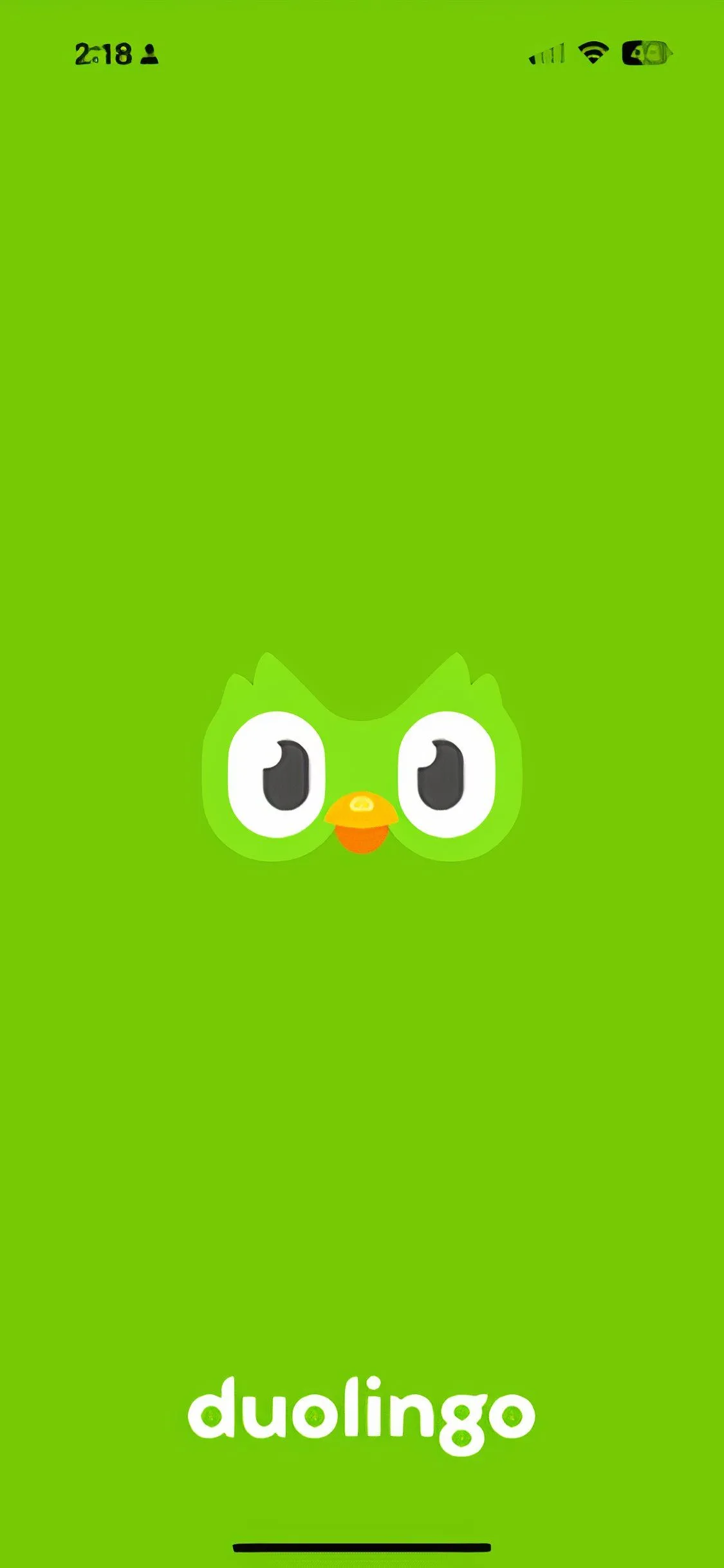 Giao diện chào mừng của ứng dụng học ngôn ngữ Duolingo với logo và nhân vật đặc trưng