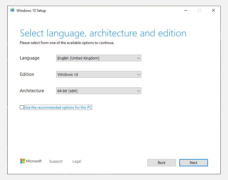 Giao diện công cụ Media Creation Tool của Microsoft, hiển thị các bước tạo phương tiện cài đặt Windows.