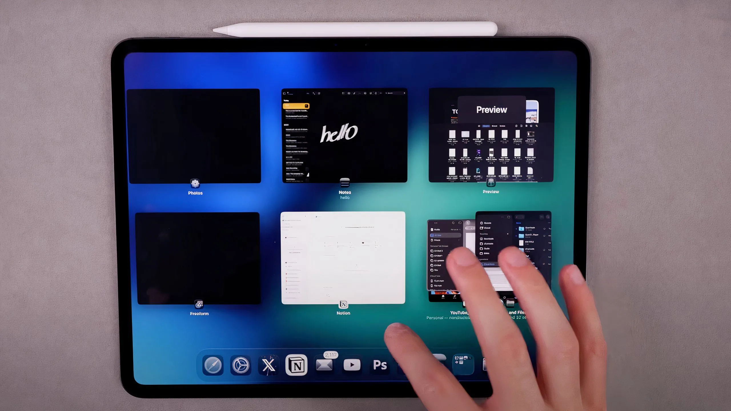 Giao diện Exposé trên iPadOS 26 giúp chuyển đổi và quản lý các ứng dụng đang mở nhanh chóng