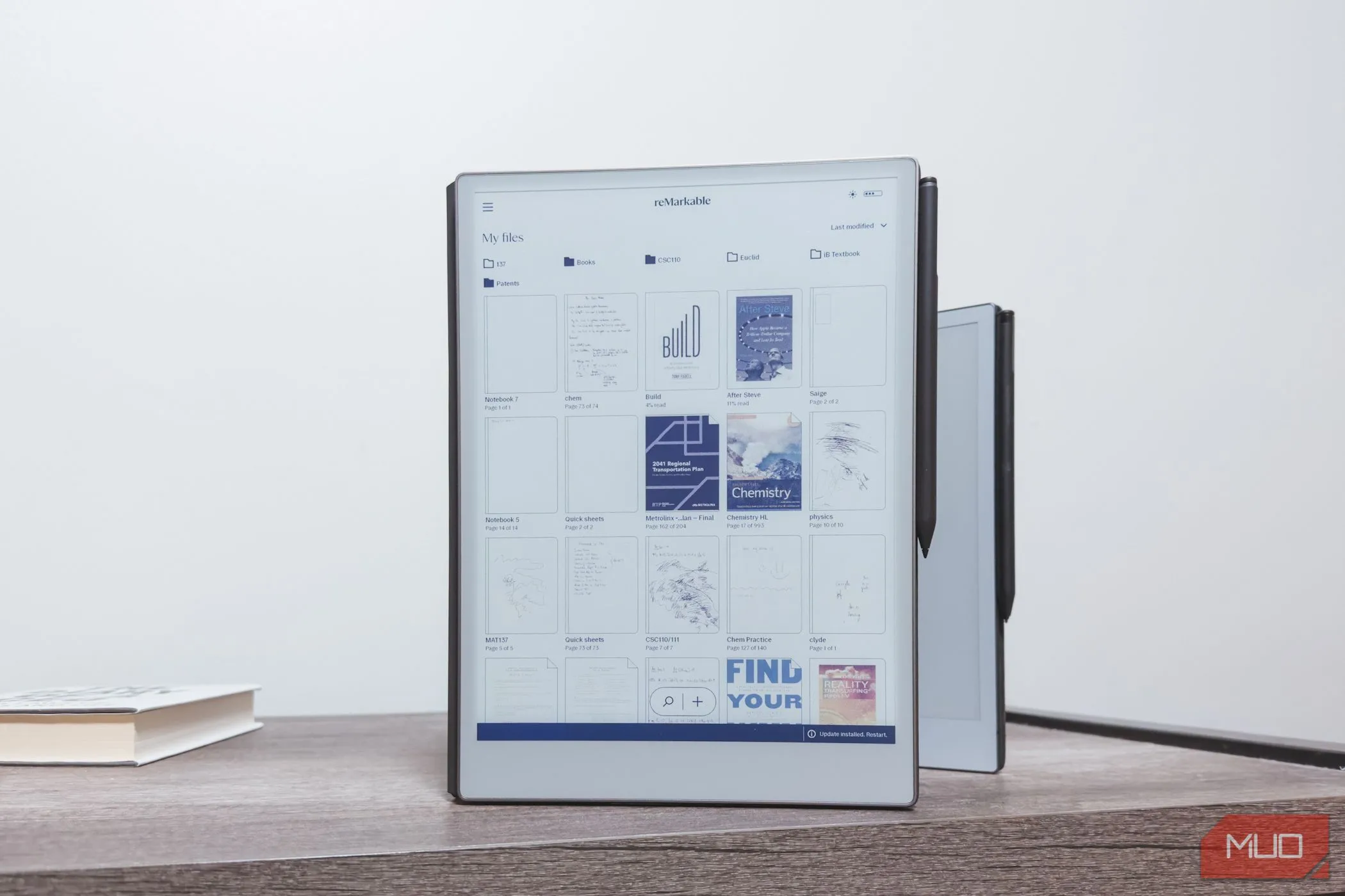 Giao diện hệ điều hành chính của reMarkable Paper Pro, nhấn mạnh sự tối giản và không phân tâm.