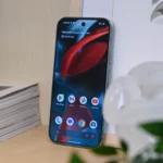 Giao diện màn hình khóa của điện thoại Android, minh họa trạng thái bảo mật BFU sau khi khởi động lại.