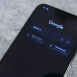 Giao diện tìm kiếm AI trên điện thoại Google Pixel, minh họa khả năng tương tác của Gemini 2.0