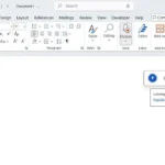 Giao diện tính năng đọc chính tả Dictate trong Microsoft Word đang hoạt động