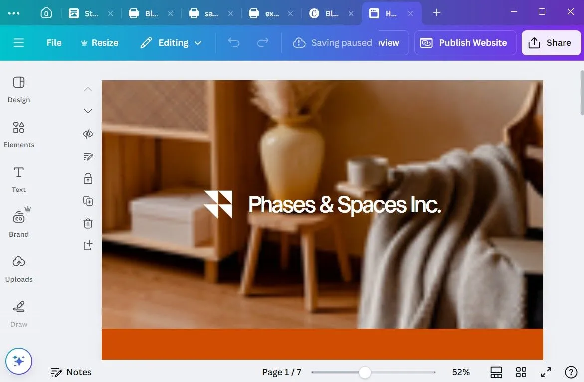Giao diện trình tạo website của Canva trên máy tính, cho phép người dùng kéo thả để xây dựng trang đích hoặc portfolio đơn giản
