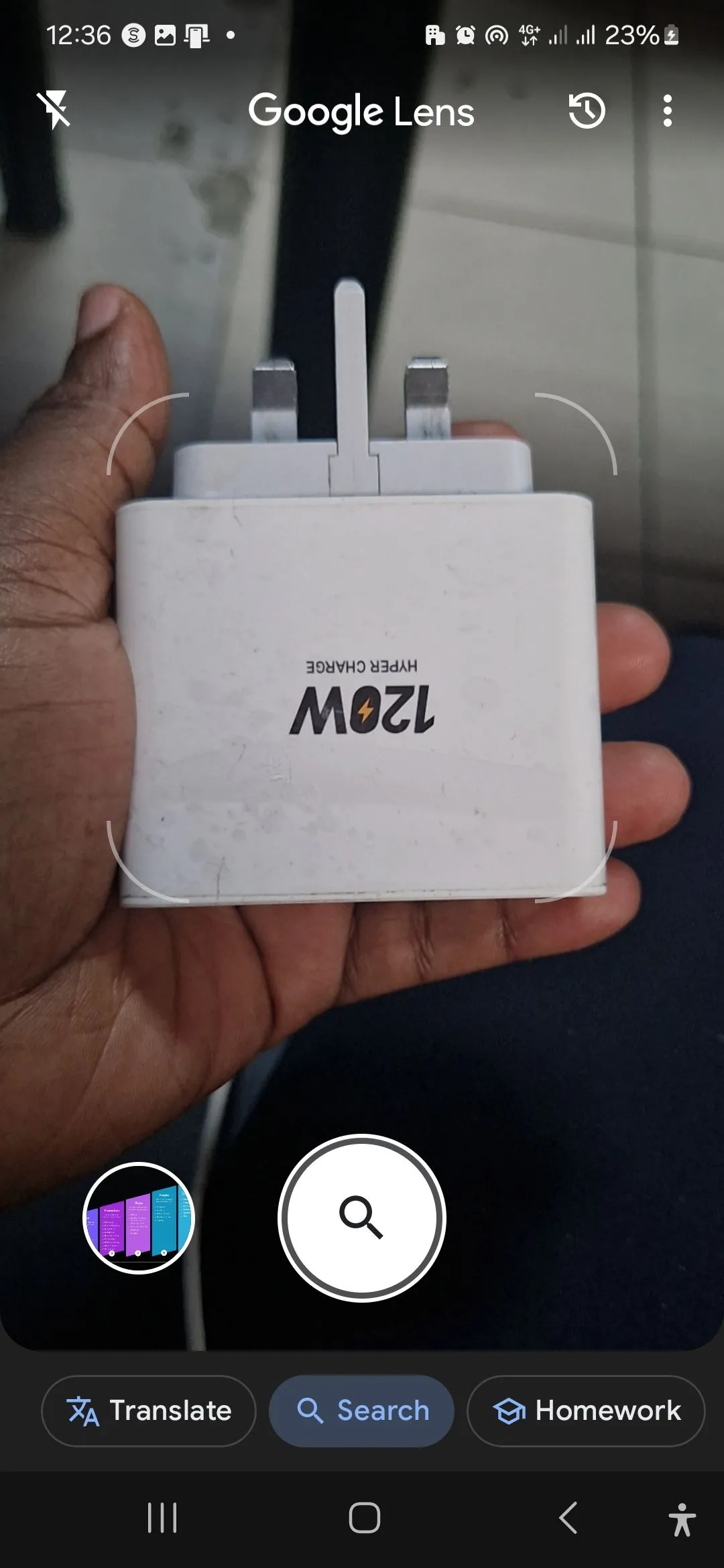 Giao diện ứng dụng Google Lens chuẩn bị chụp ảnh để tìm kiếm bằng hình ảnh