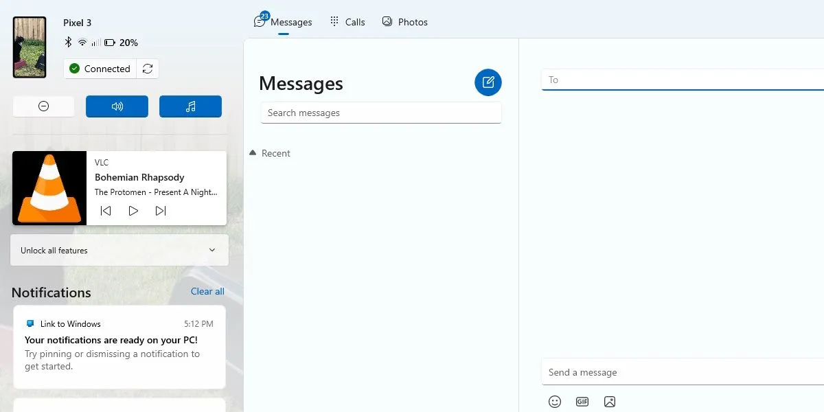 Giao diện ứng dụng Microsoft Phone Link hiển thị tin nhắn trên màn hình Windows