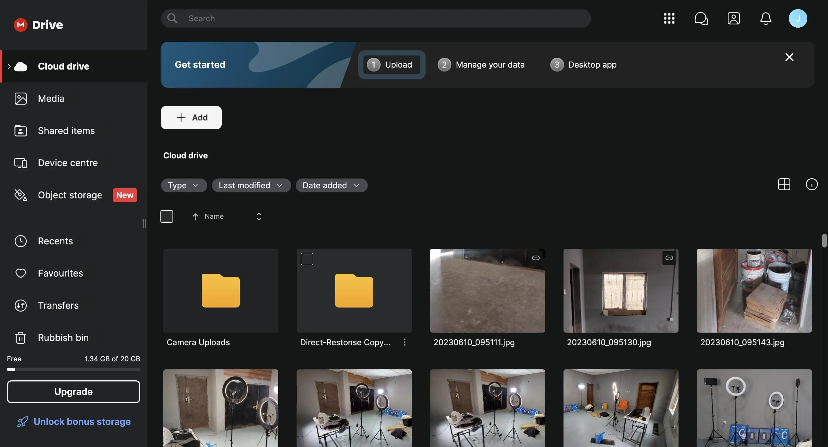 Giao diện web của dịch vụ lưu trữ đám mây MEGA hiển thị các tập tin đã tải lên
