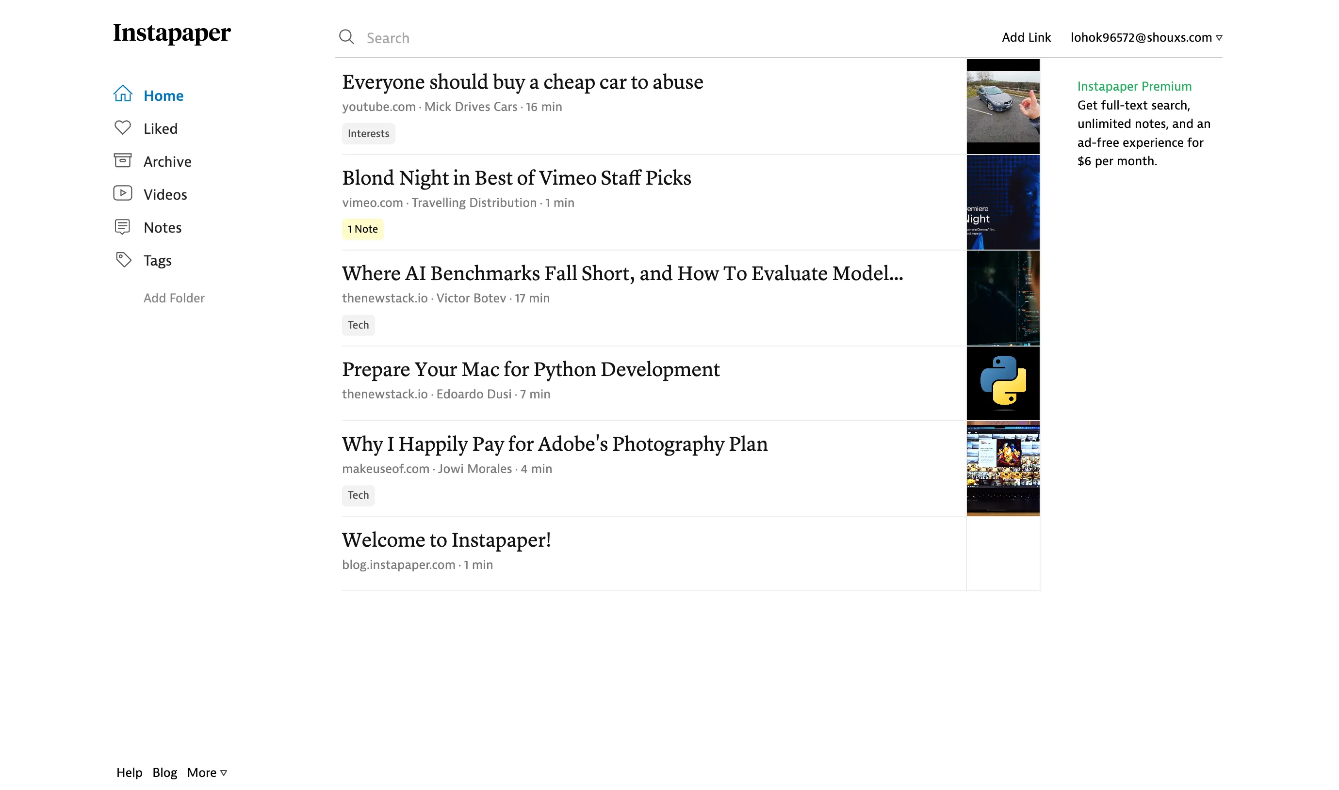Giao diện web của ứng dụng Instapaper, hiển thị danh sách các bài viết đã lưu để đọc sau