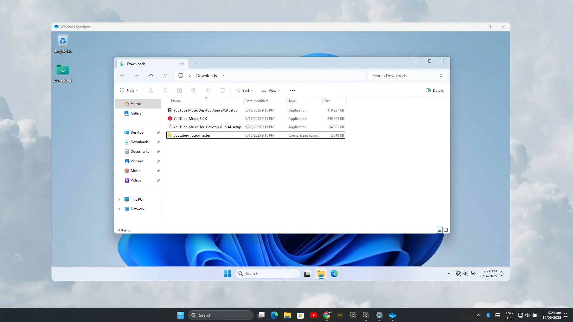 Giao diện Windows Sandbox được cấu hình nâng cao với ánh xạ thư mục và vô hiệu hóa mạng để kiểm tra phần mềm an toàn.