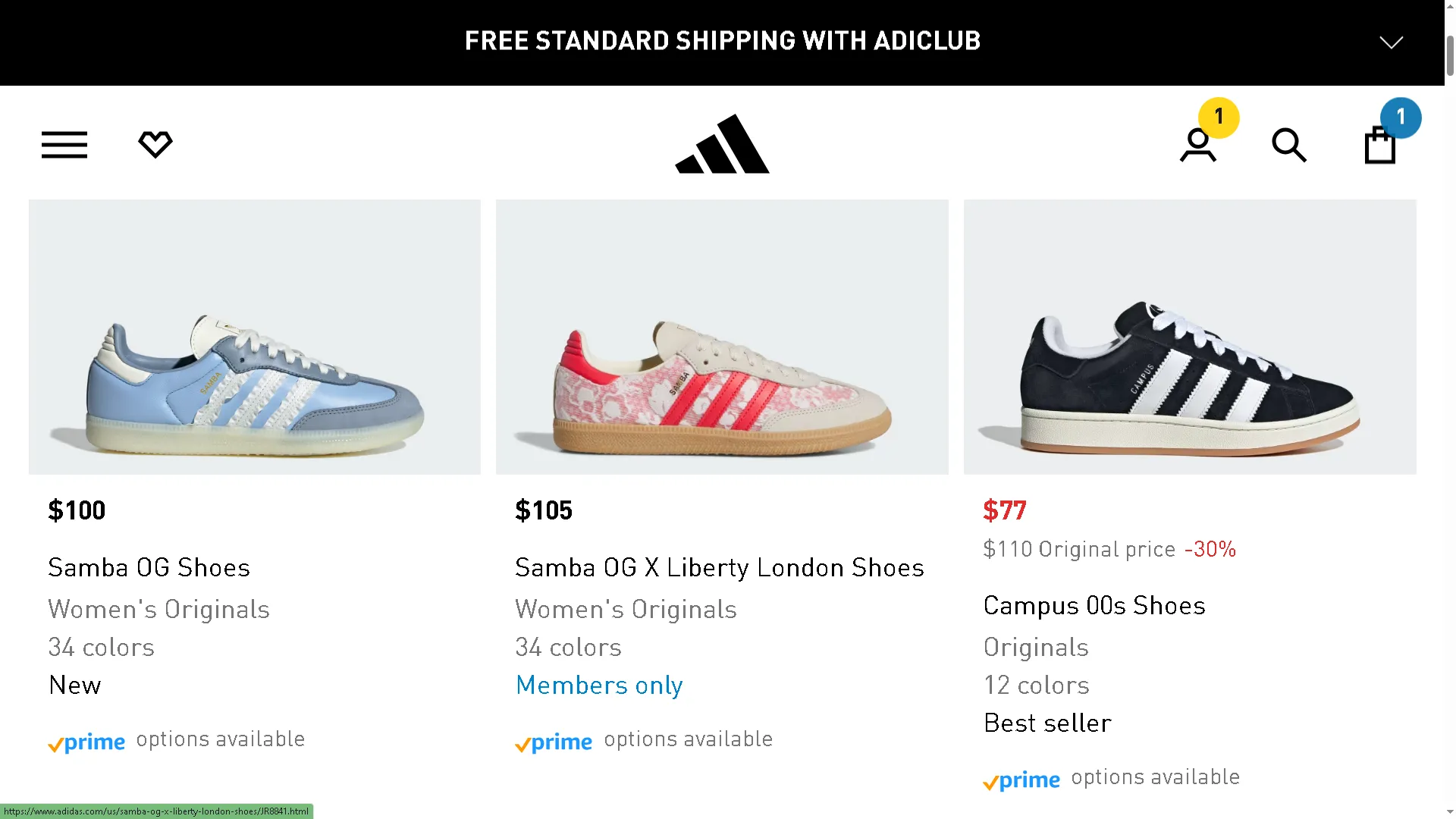 Giày thể thao Adidas của nữ với logo Prime xuất hiện bên dưới