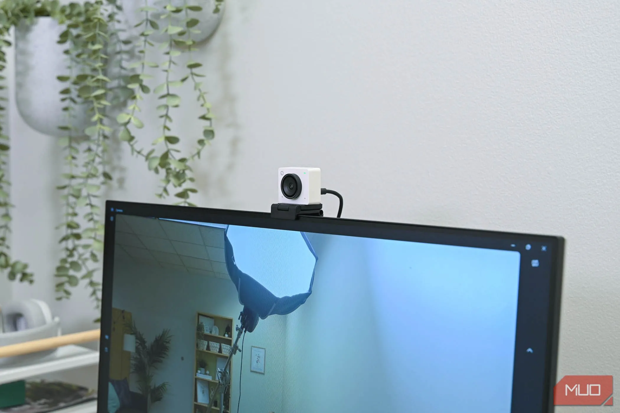 Góc rộng OBSBOT Meet 2 trên màn hình