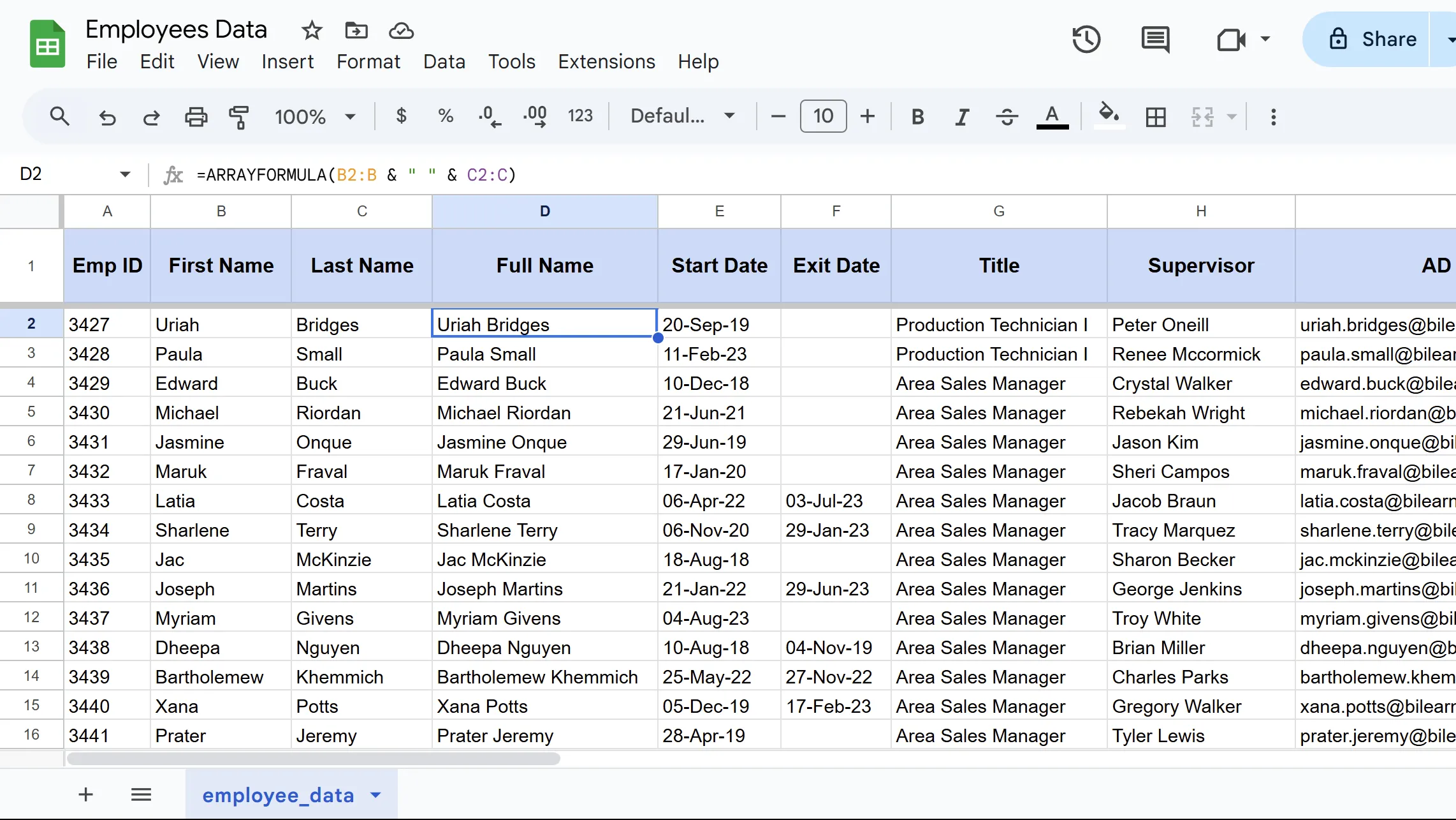 Kết quả hàm ARRAYFORMULA kết hợp nội dung từ cột B và C, tạo ra chuỗi tên đầy đủ trong Google Sheets