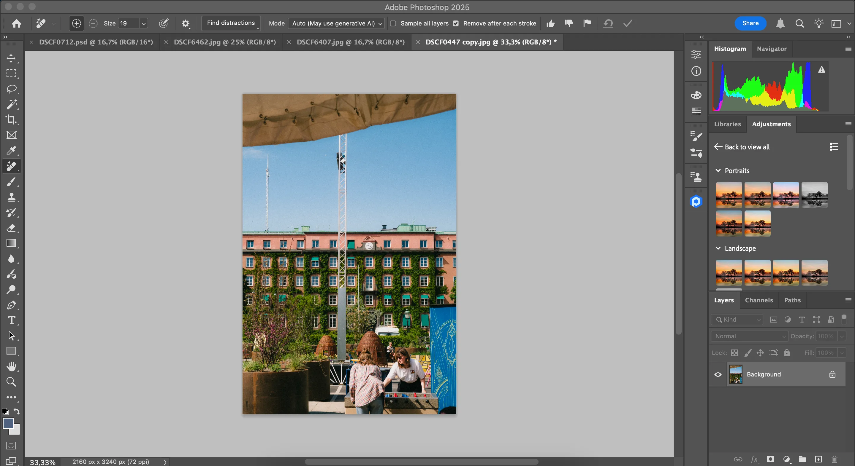 Kết quả sau khi sử dụng công cụ loại bỏ vật thể trong Photoshop, một đoạn dây cáp đã được xóa khỏi bức ảnh