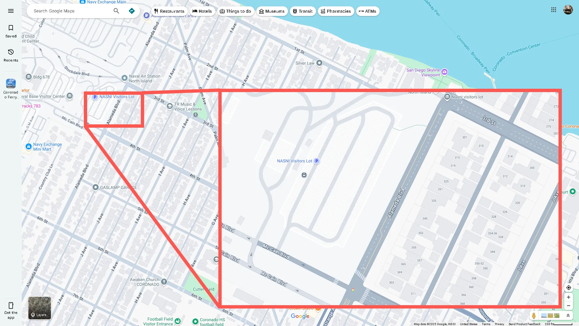 Khu vực căn cứ quân sự và khu dân cư được phân biệt bằng màu xám trên Google Maps ở Coronado, California