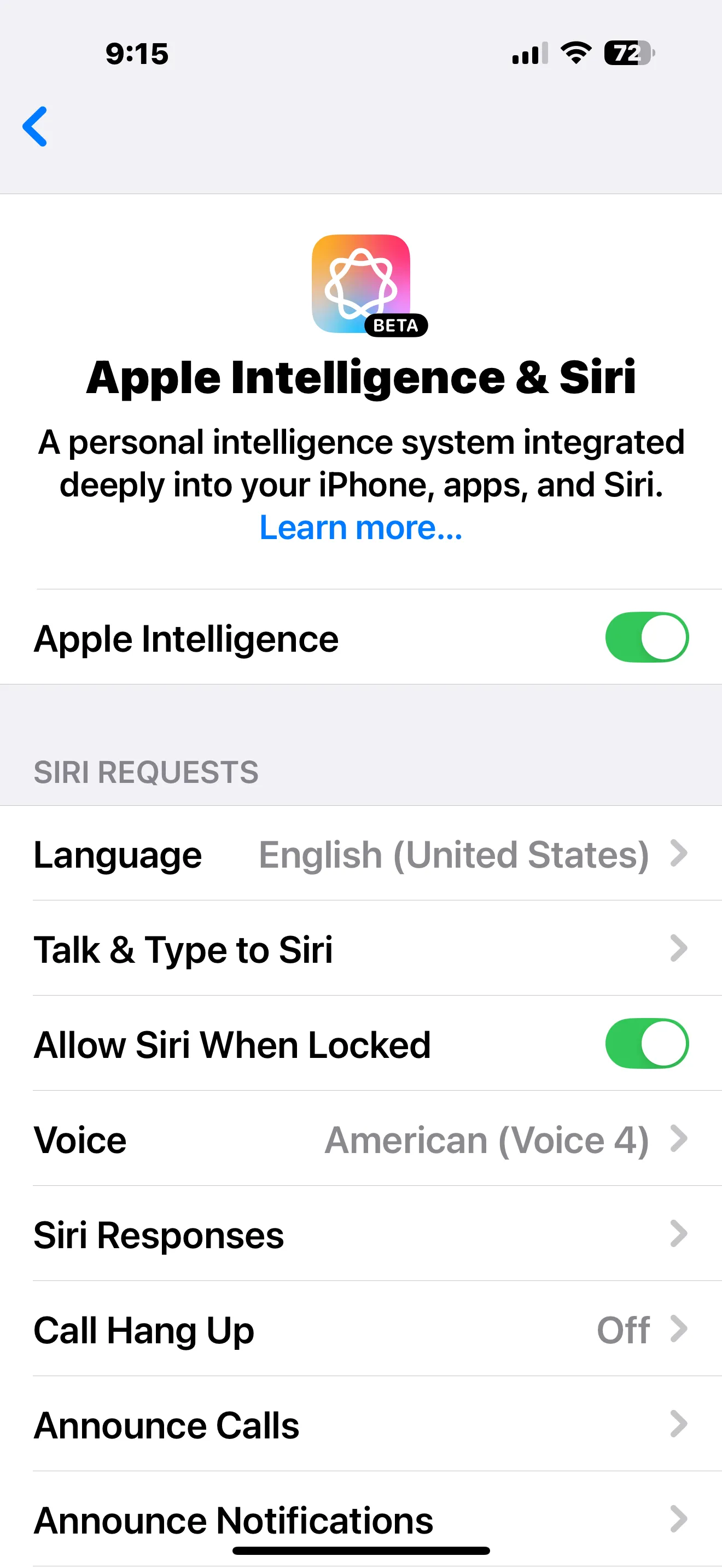 Màn hình cài đặt Apple Intelligence &amp; Siri trên iPhone, hiển thị tùy chọn để vô hiệu hóa các tính năng AI