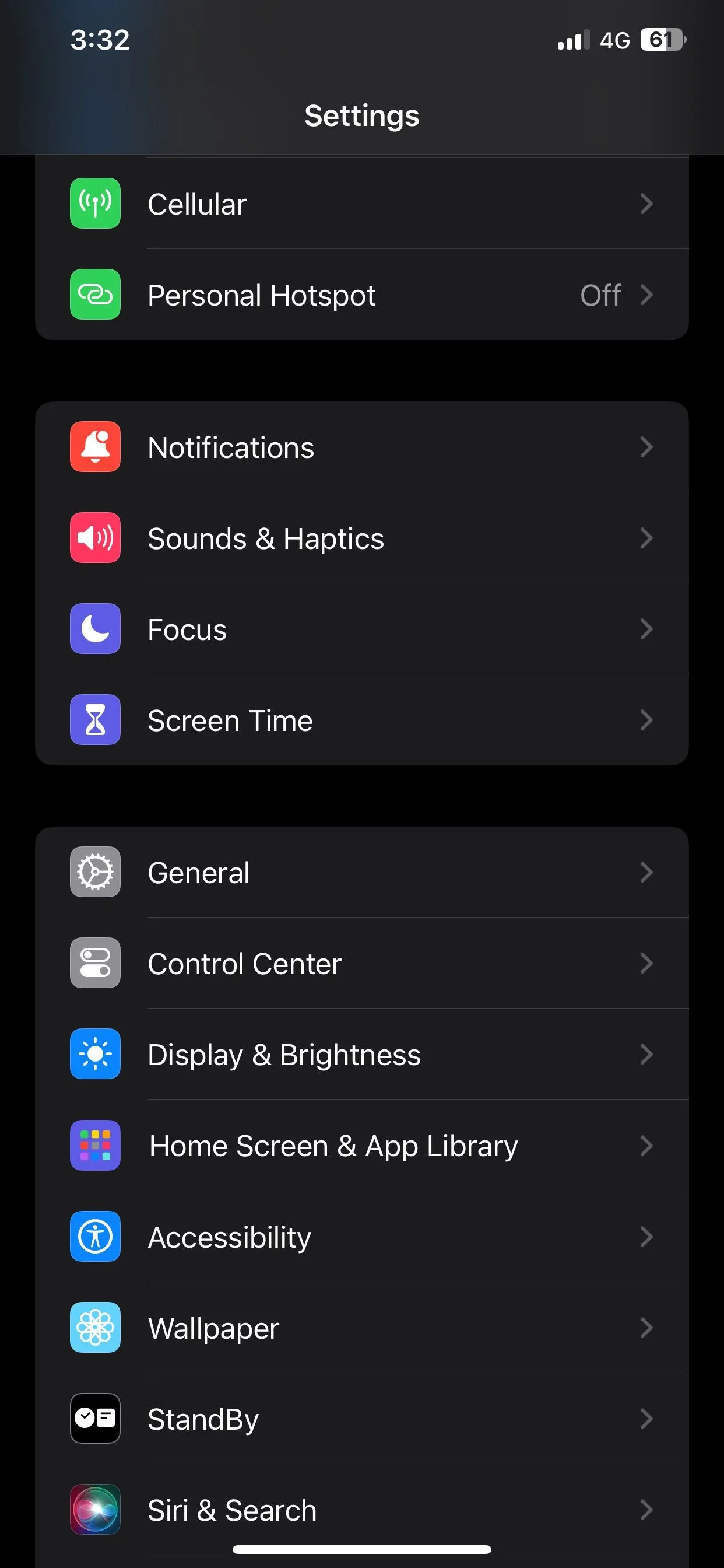 Màn hình cài đặt trợ năng (Accessibility) trên iOS 17 để bật Type to Siri