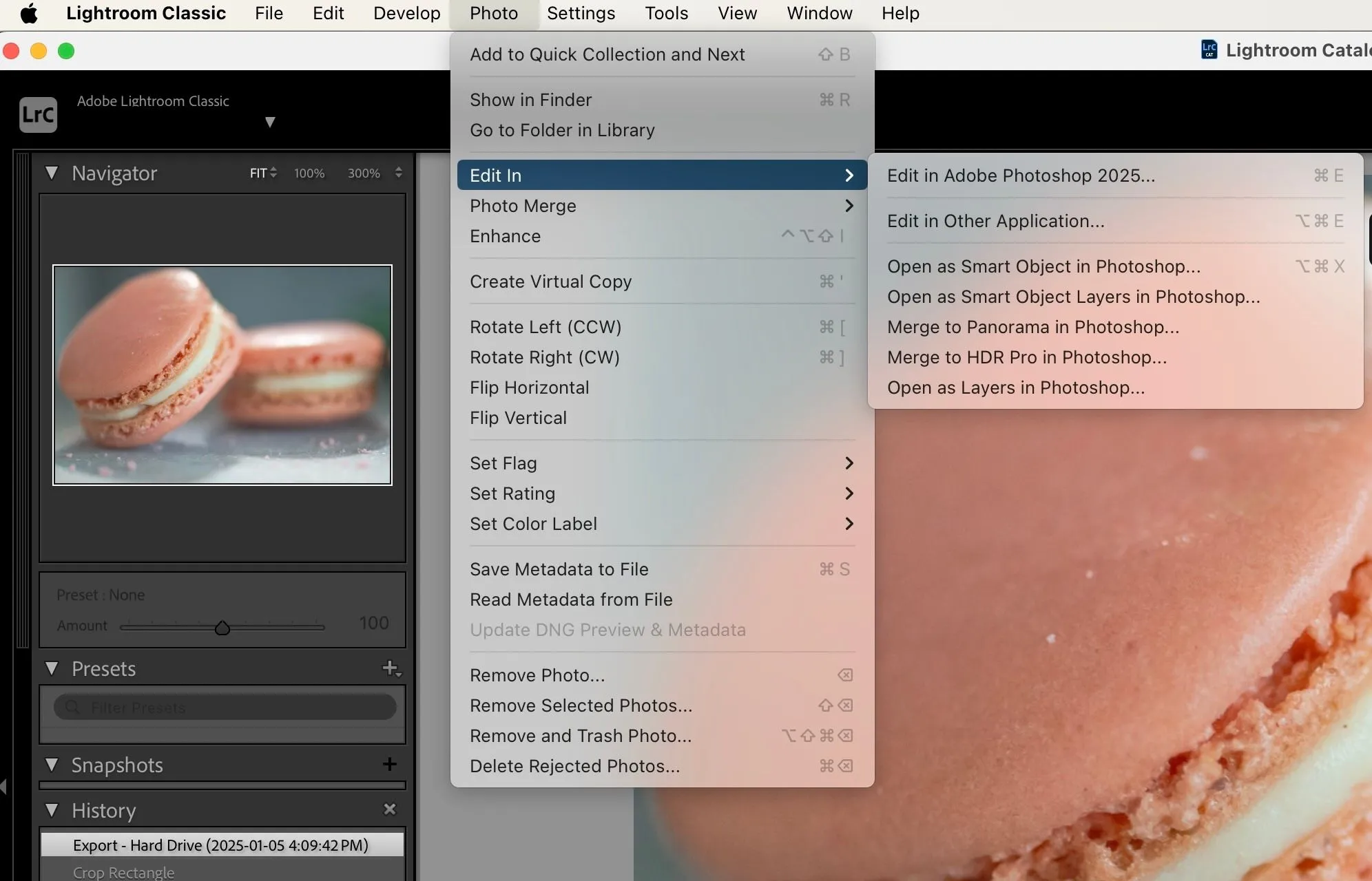 Màn hình hiển thị ảnh được tích hợp liền mạch giữa Adobe Lightroom và Photoshop.