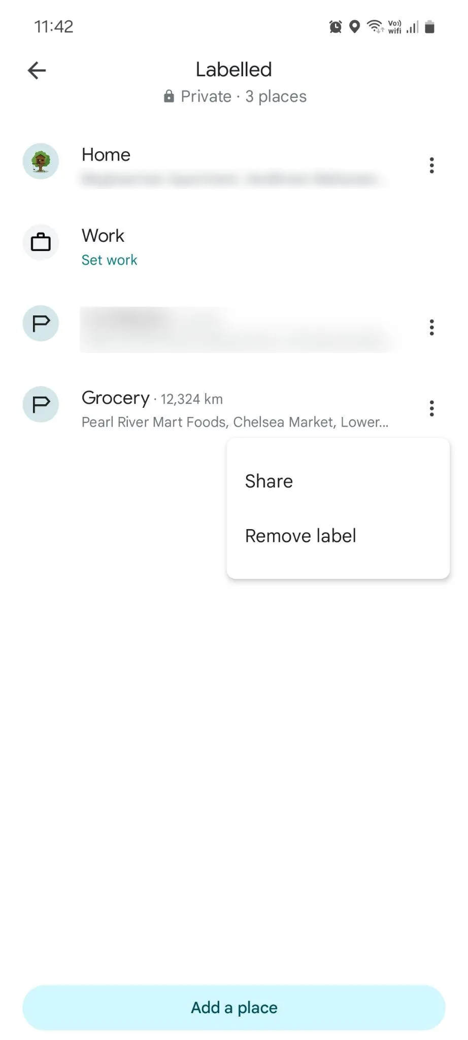 Màn hình quản lý các vị trí đã gắn nhãn trên Google Maps với menu tùy chọn