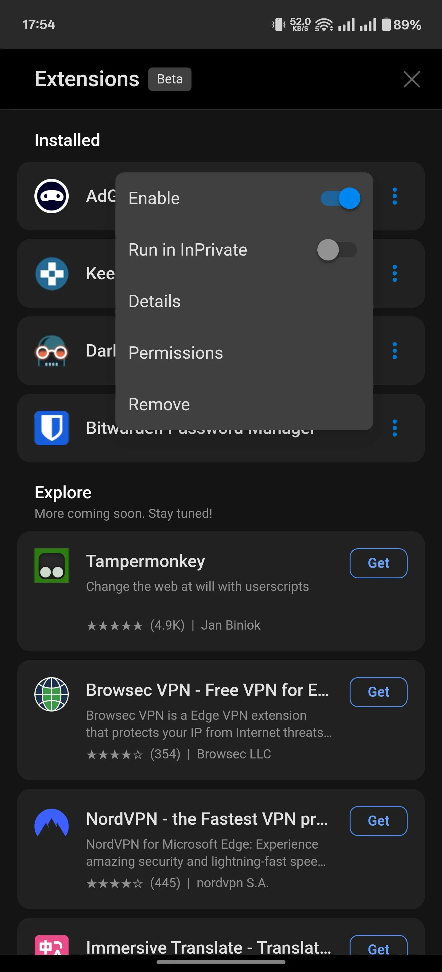 Màn hình quản lý và tùy chỉnh các tiện ích mở rộng đã cài đặt trên trình duyệt Edge Android