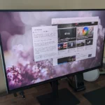 Màn hình Samsung DeX với thanh tác vụ ẩn, minh họa không gian làm việc tập trung.