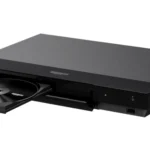 Mặt trước của đầu phát Blu-ray 4K Sony UBP-X700/K với thiết kế nhỏ gọn.