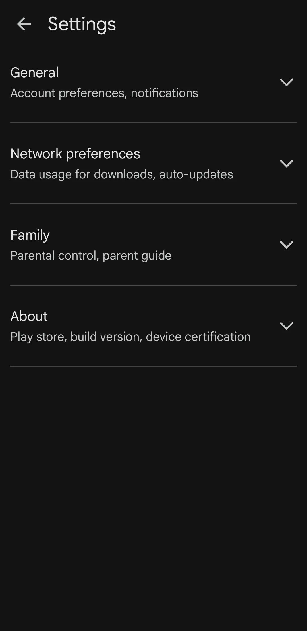 Menu cài đặt Google Play Store với tùy chọn tự động lưu trữ ứng dụng