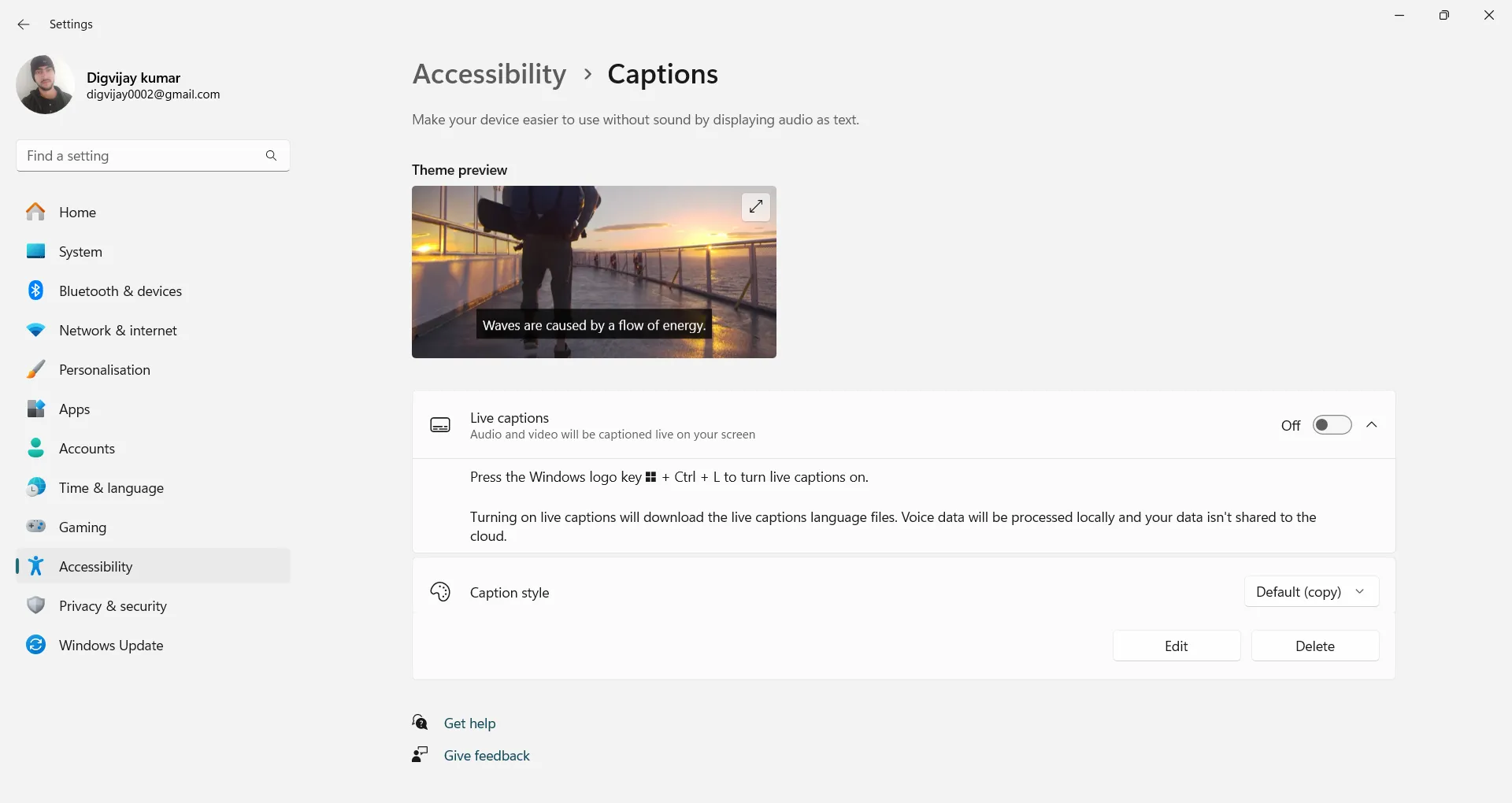 Menu Cài đặt Windows hiển thị tùy chọn bật Phụ đề Trực tiếp (Live Captions) trong phần Trợ năng