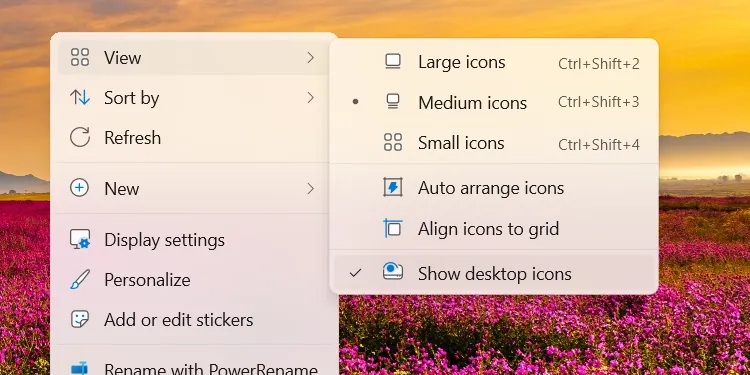 Menu ngữ cảnh trên màn hình nền Windows hiển thị tùy chọn &quot;Hiện biểu tượng màn hình nền&quot; để ẩn hoặc hiện.