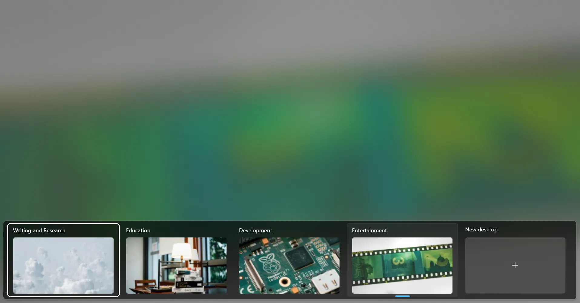 Minh họa cách tạo một màn hình ảo mới trong Task View trên Windows để phân chia công việc
