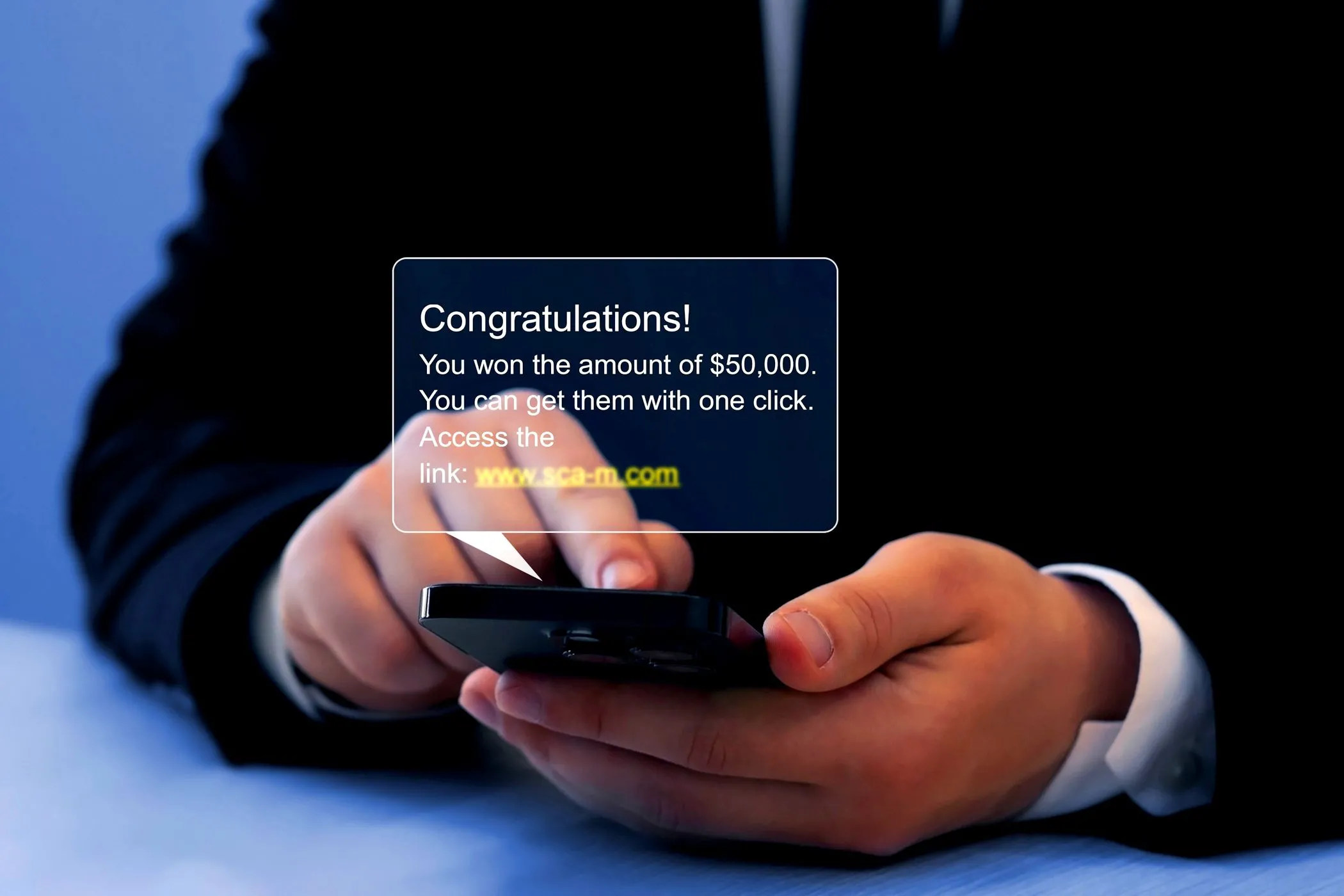 Minh họa tin nhắn lừa đảo phishing hiển thị trên điện thoại thông minh.