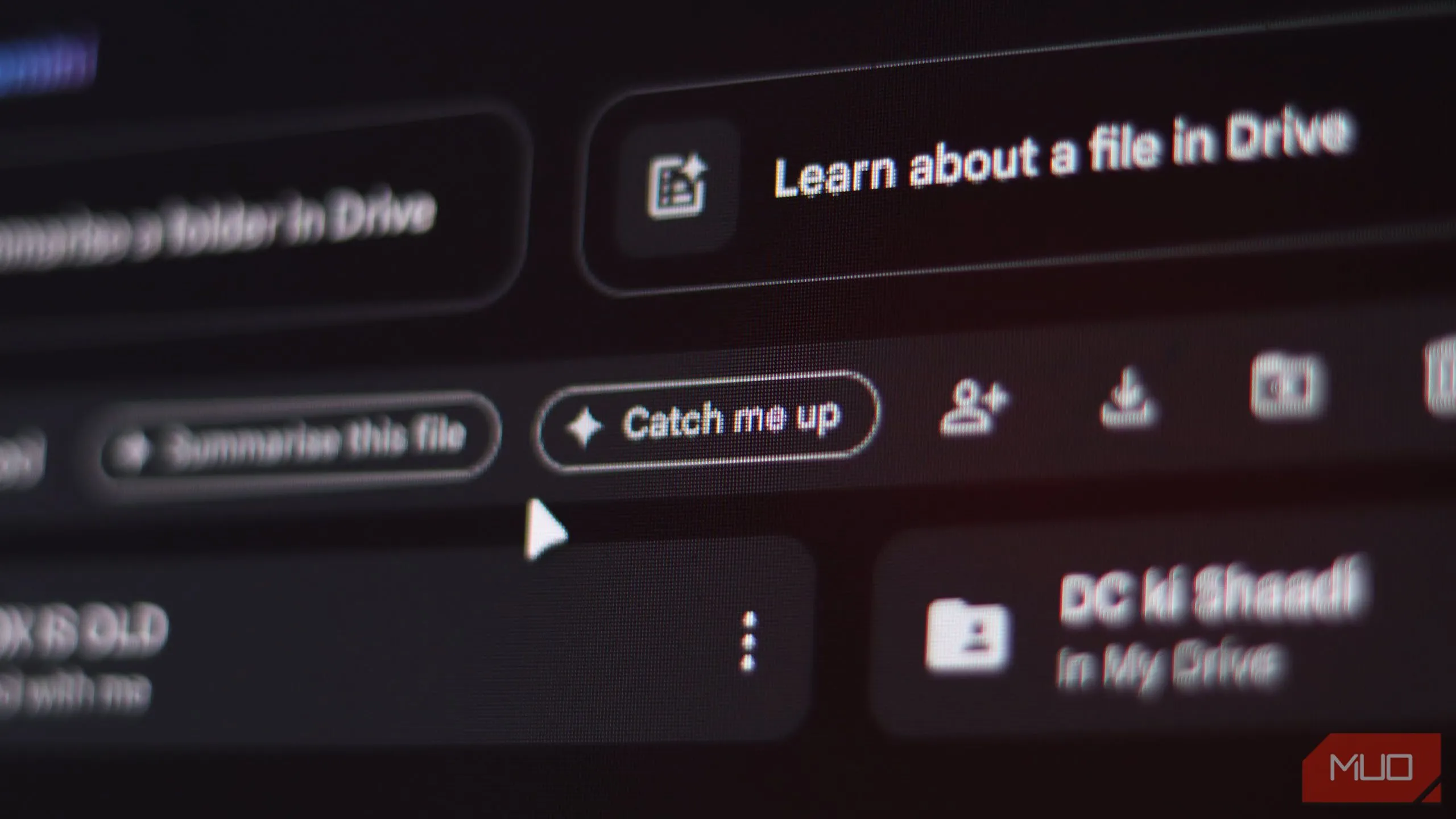 Nút &quot;Catch me up&quot; của Gemini xuất hiện trên thanh tùy chọn Google Drive giúp người dùng nhanh chóng tóm tắt các thay đổi.